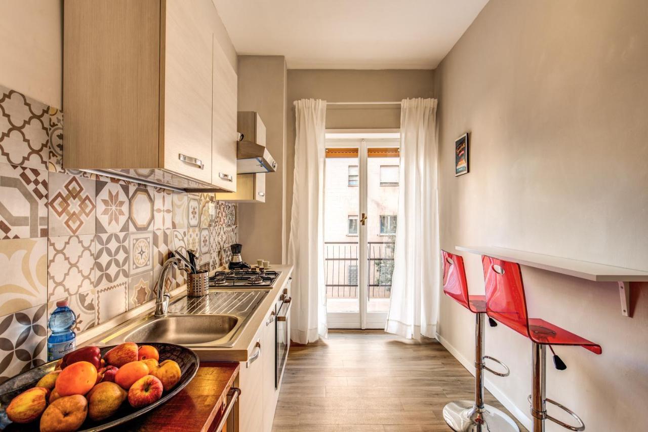 Aura Paradise Apartment ローマ エクステリア 写真