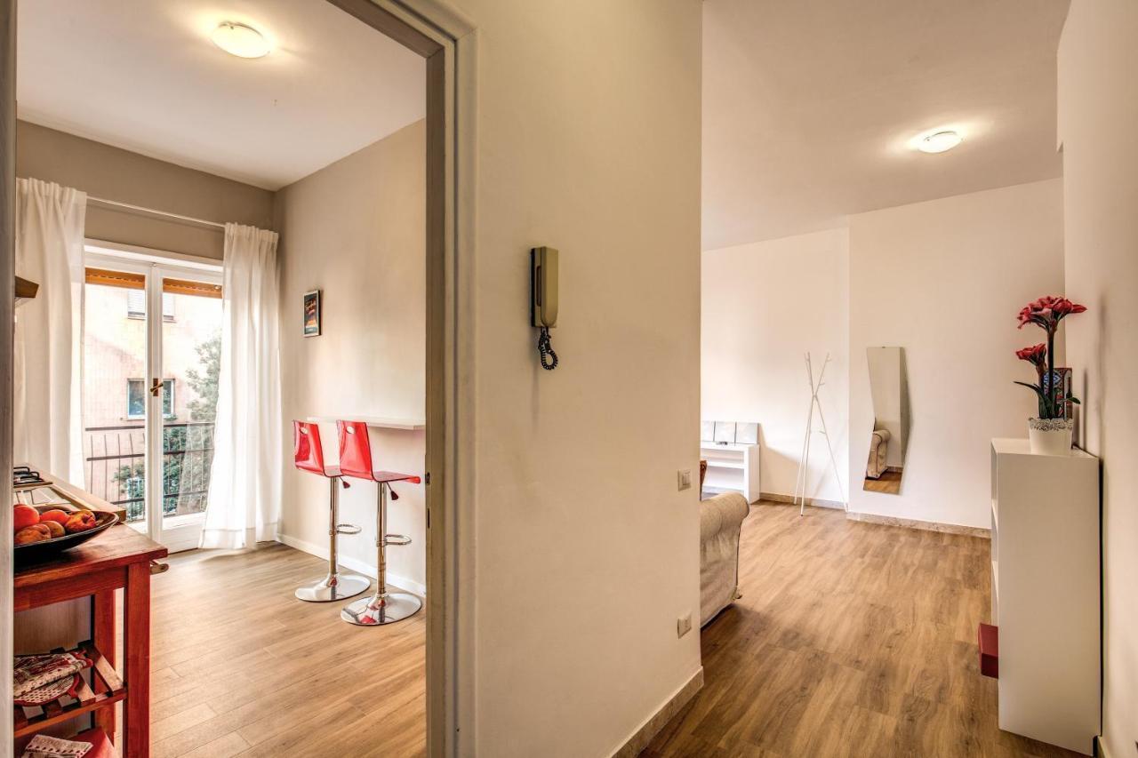 Aura Paradise Apartment ローマ エクステリア 写真